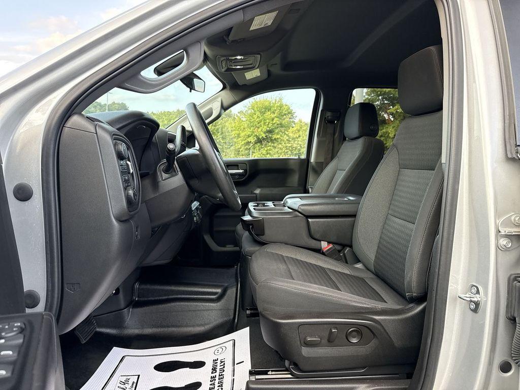 used 2022 Chevrolet Silverado 1500 car, priced at $33,384