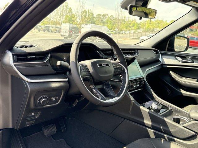 new 2025 Jeep Grand Cherokee car, priced at $44,370