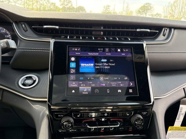 new 2025 Jeep Grand Cherokee car, priced at $44,370