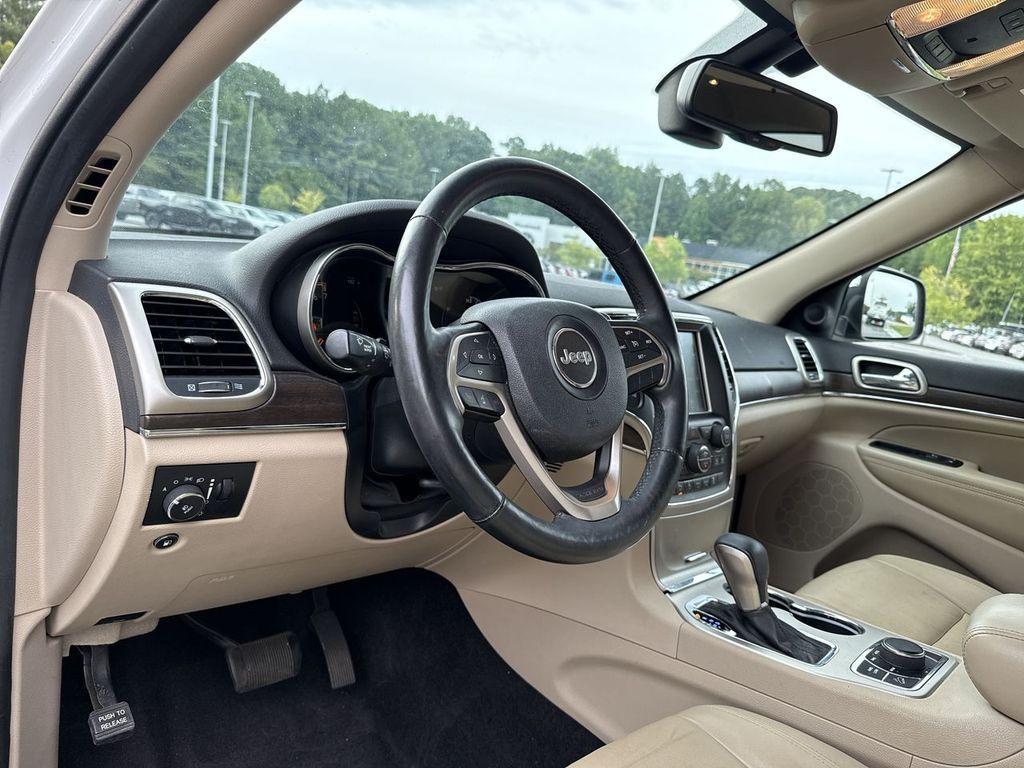used 2016 Jeep Grand Cherokee car, priced at $15,354
