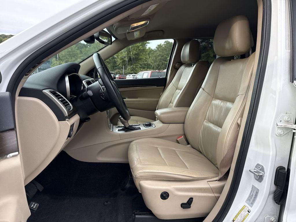 used 2016 Jeep Grand Cherokee car, priced at $15,354