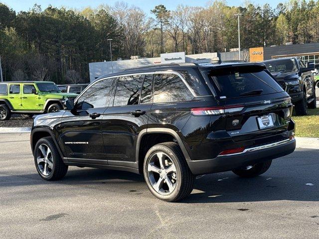 new 2025 Jeep Grand Cherokee car, priced at $47,405
