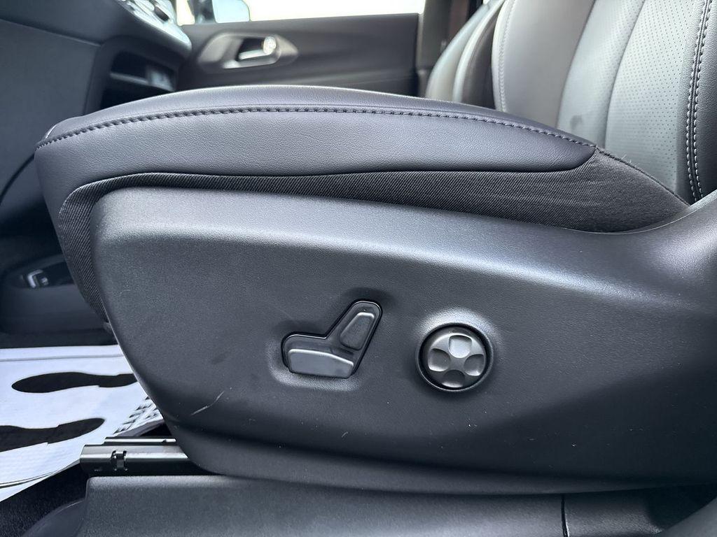 new 2026 Chrysler Pacifica car, priced at $42,474