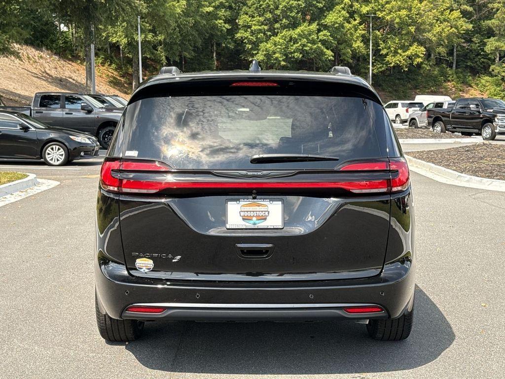 new 2026 Chrysler Pacifica car, priced at $42,298