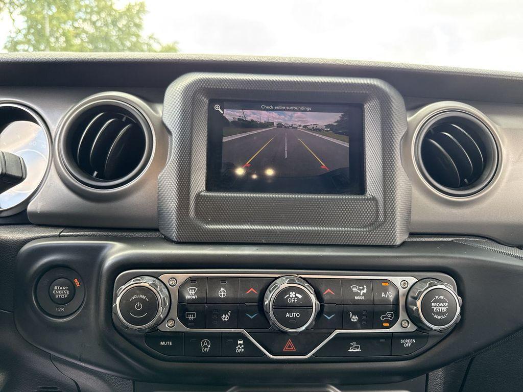 used 2022 Jeep Gladiator car, priced at $29,996