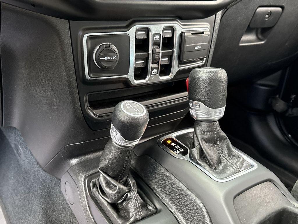 used 2022 Jeep Gladiator car, priced at $29,996