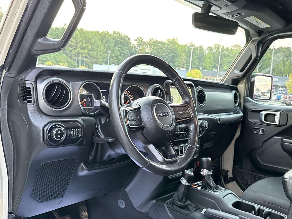 used 2022 Jeep Gladiator car, priced at $31,473