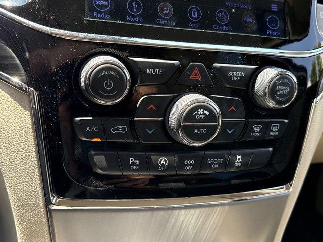 used 2019 Jeep Grand Cherokee car, priced at $21,568