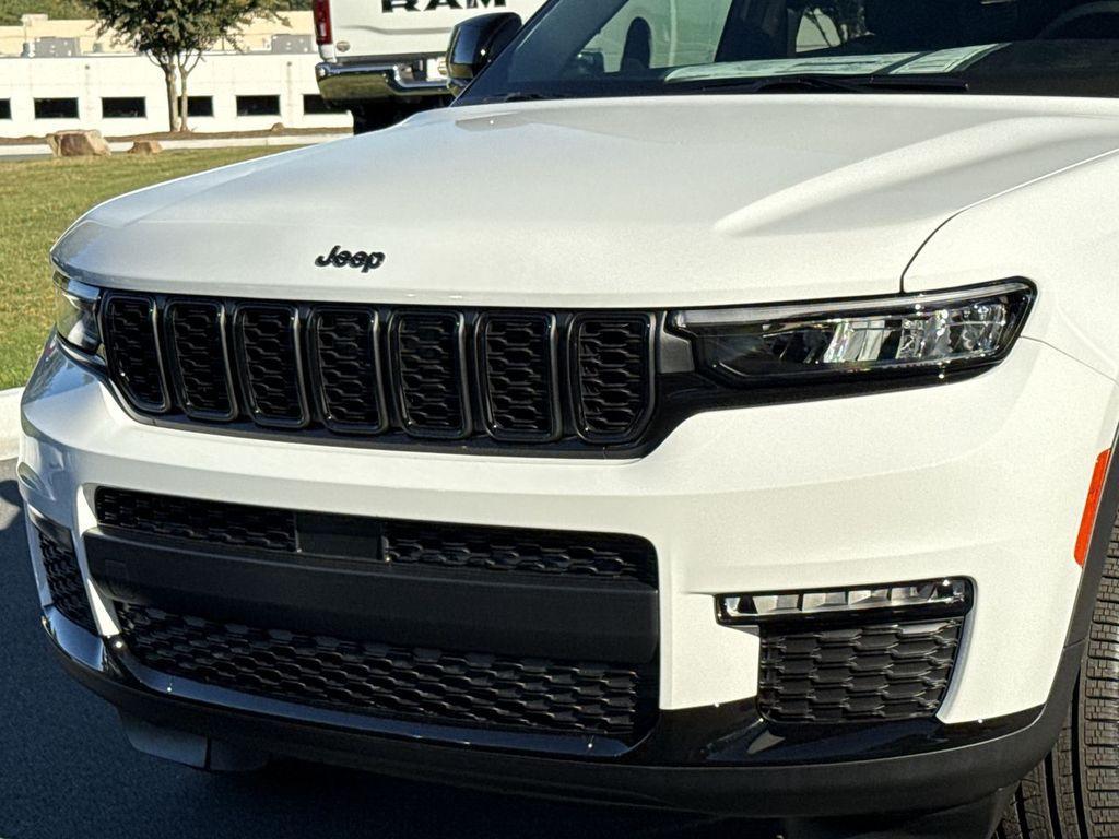 new 2025 Jeep Grand Cherokee L car, priced at $46,746