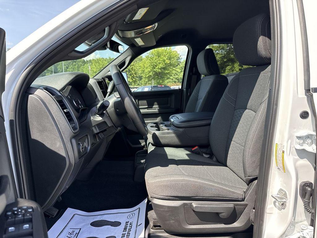 new 2025 Ram 2500 car, priced at $64,922