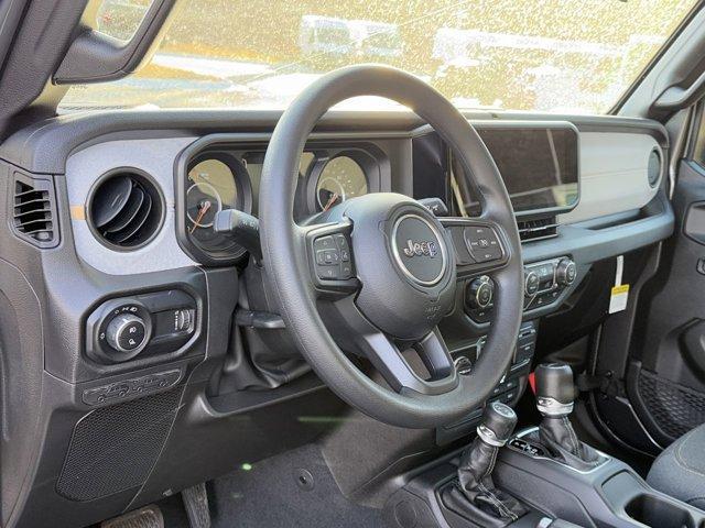 new 2025 Jeep Gladiator car, priced at $40,435