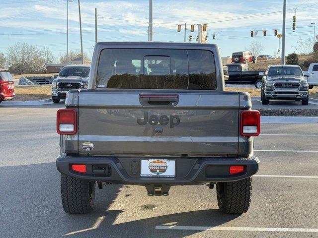 new 2025 Jeep Gladiator car, priced at $40,435