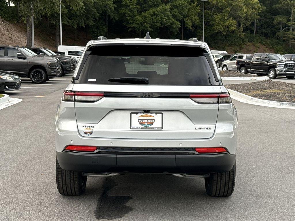 new 2025 Jeep Grand Cherokee car, priced at $45,583
