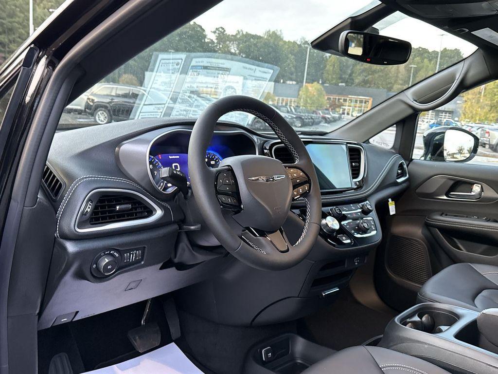 new 2026 Chrysler Pacifica car, priced at $45,036