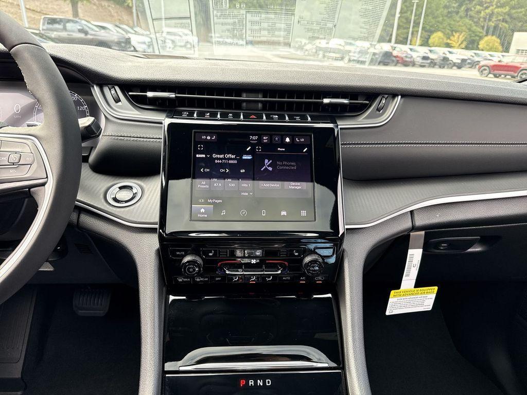 new 2025 Jeep Grand Cherokee car, priced at $38,446