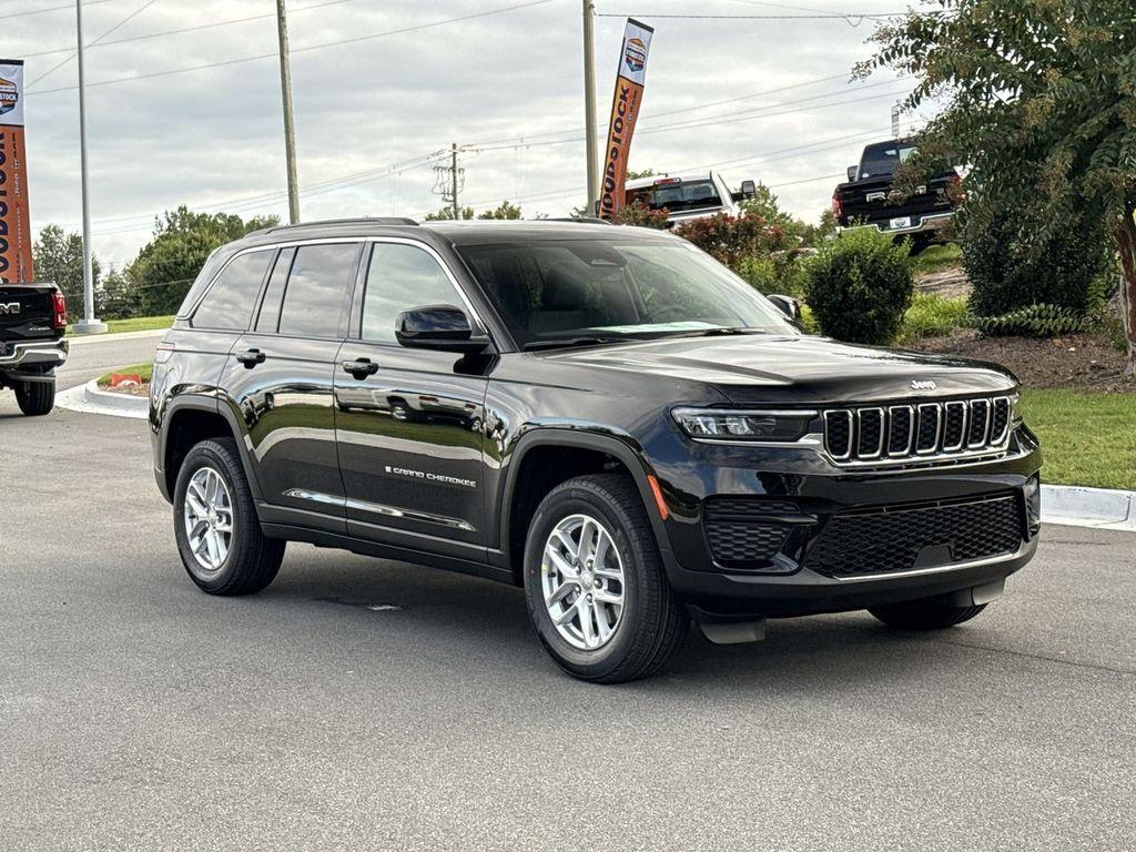 new 2025 Jeep Grand Cherokee car, priced at $38,446