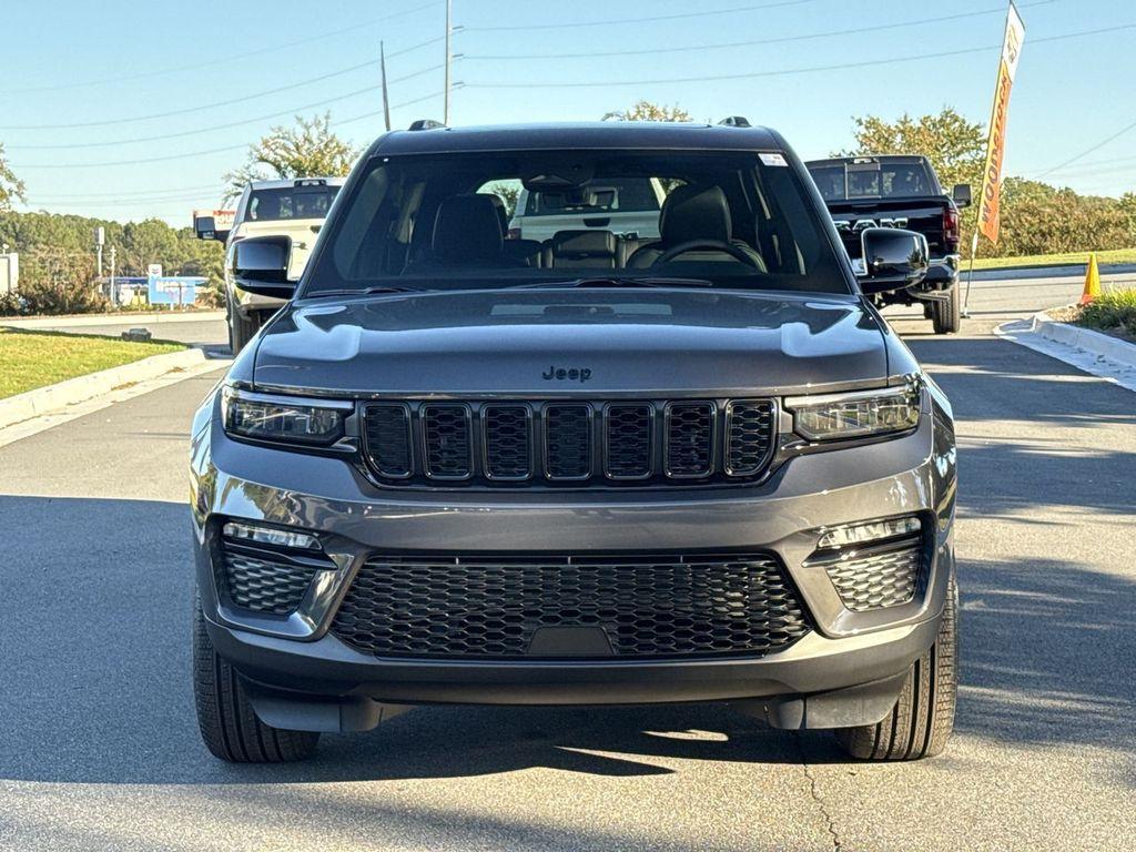 new 2025 Jeep Grand Cherokee car, priced at $45,583