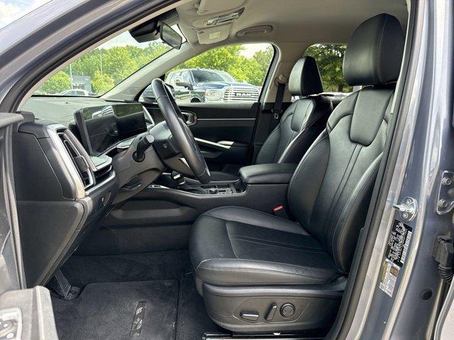 used 2024 Kia Sorento car, priced at $28,999
