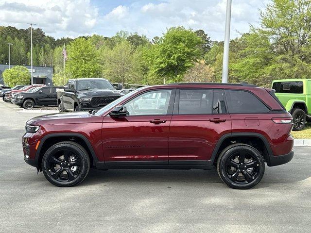 new 2025 Jeep Grand Cherokee car, priced at $49,010