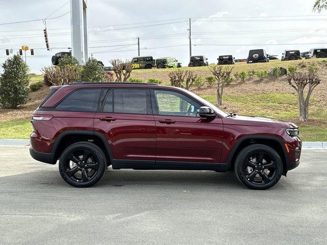 new 2025 Jeep Grand Cherokee car, priced at $49,010
