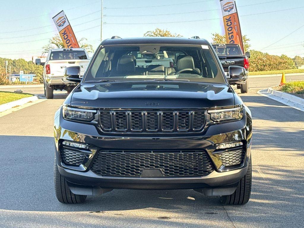 new 2025 Jeep Grand Cherokee car, priced at $45,083