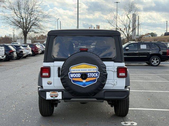 new 2025 Jeep Wrangler car, priced at $37,185