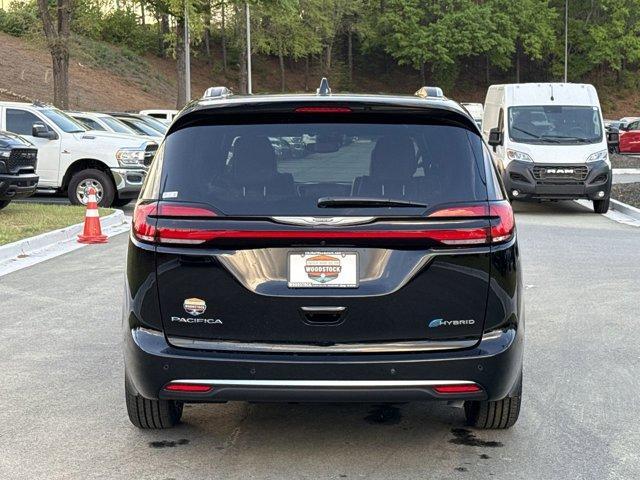 new 2025 Chrysler Pacifica Hybrid car, priced at $48,041