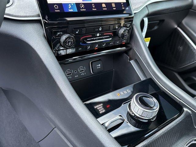 new 2025 Jeep Grand Cherokee car, priced at $46,510