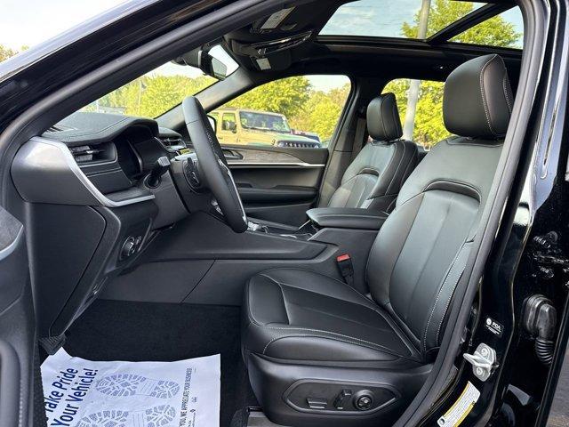 new 2025 Jeep Grand Cherokee car, priced at $46,510