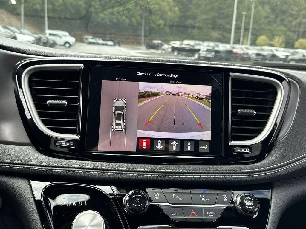 new 2026 Chrysler Pacifica car, priced at $42,298