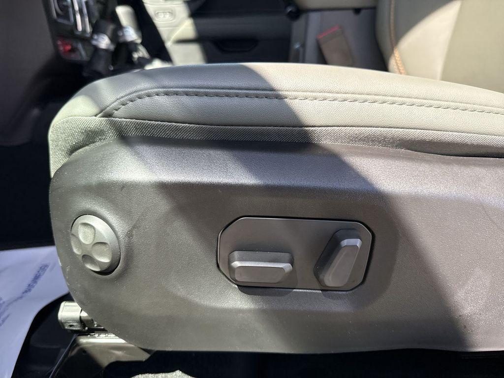 new 2025 Jeep Gladiator car, priced at $58,927