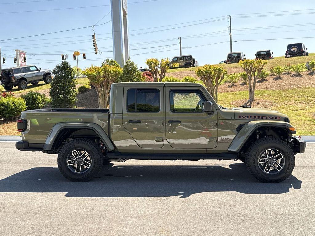 new 2025 Jeep Gladiator car, priced at $58,927