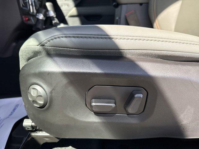 new 2025 Jeep Gladiator car, priced at $52,107