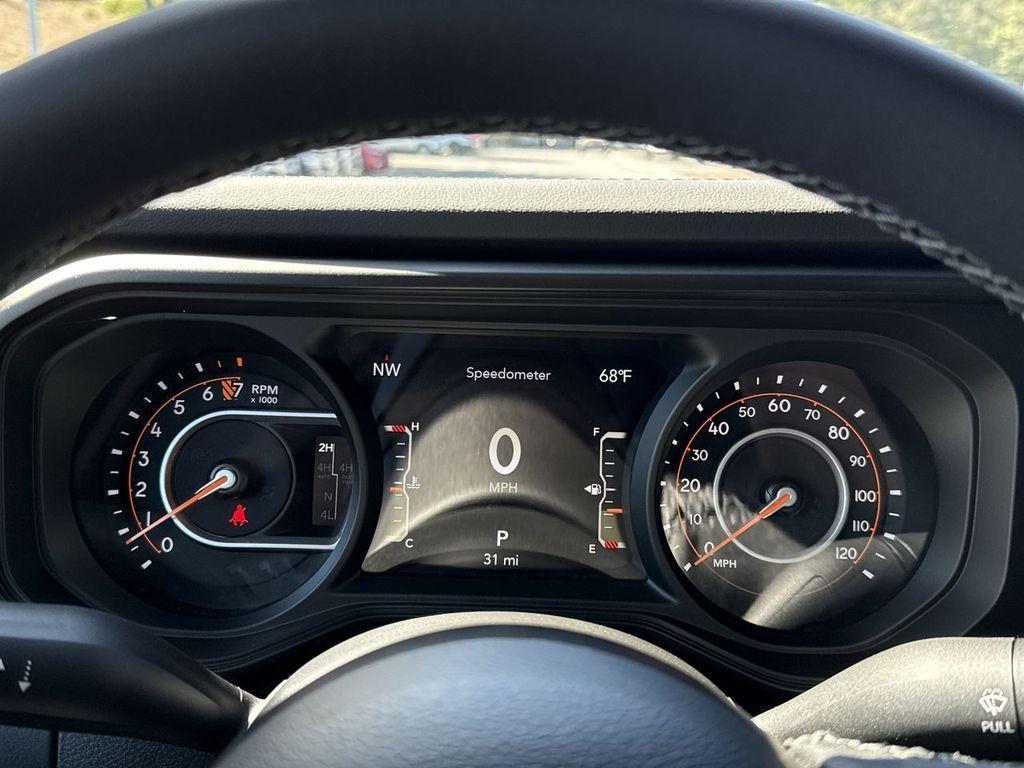 new 2025 Jeep Gladiator car, priced at $58,927