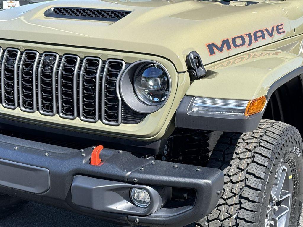 new 2025 Jeep Gladiator car, priced at $58,927