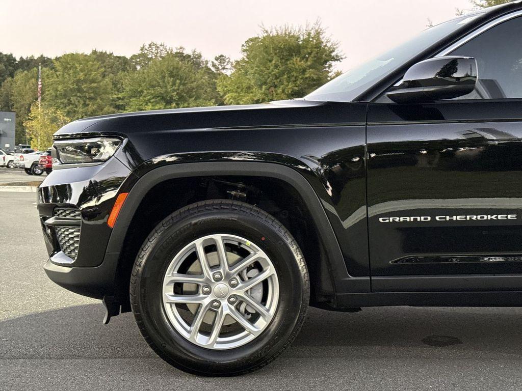 new 2025 Jeep Grand Cherokee car, priced at $38,446