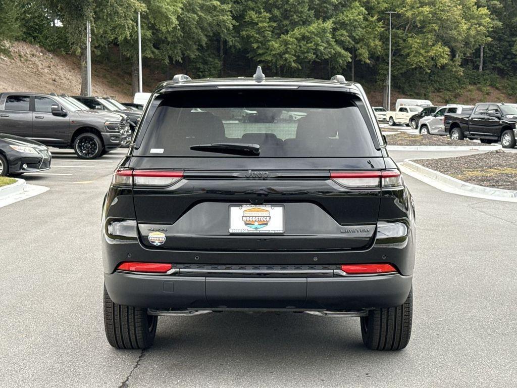 new 2025 Jeep Grand Cherokee car, priced at $45,583