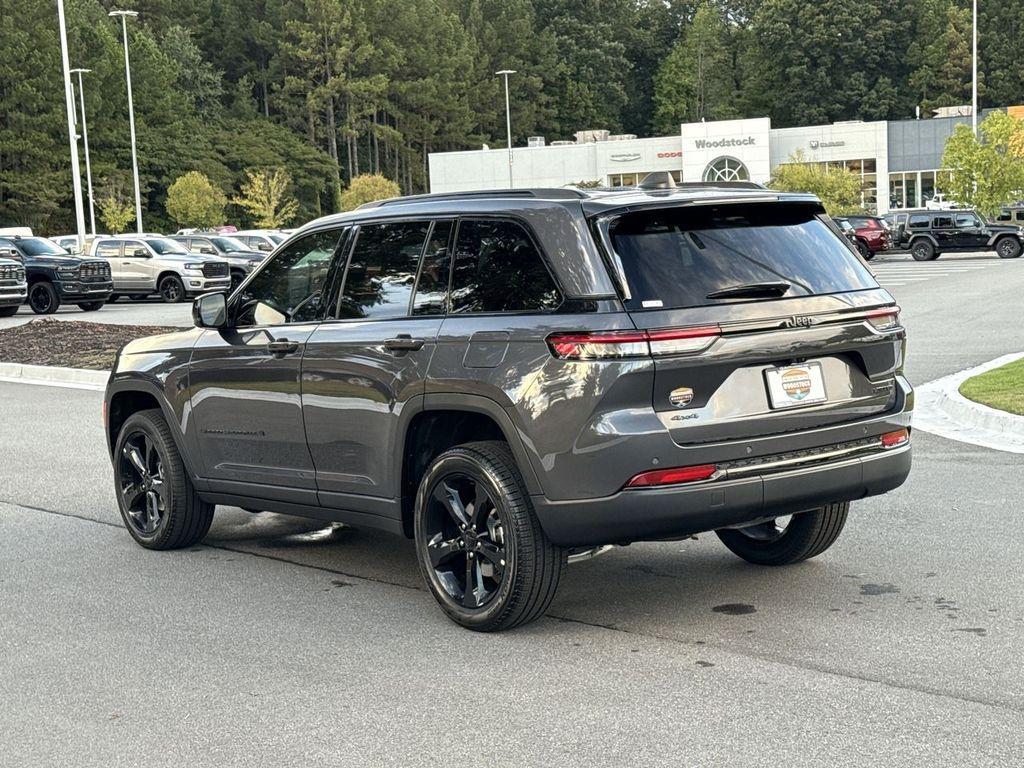 new 2025 Jeep Grand Cherokee car, priced at $45,583