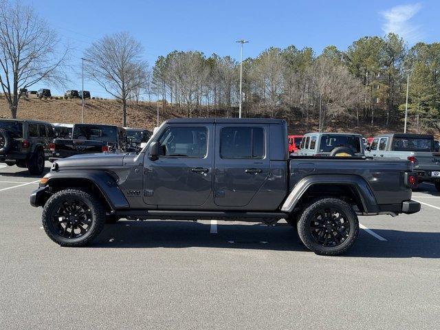 new 2025 Jeep Gladiator car, priced at $40,435