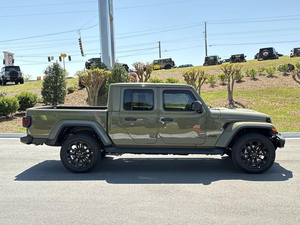 new 2025 Jeep Gladiator car, priced at $41,043