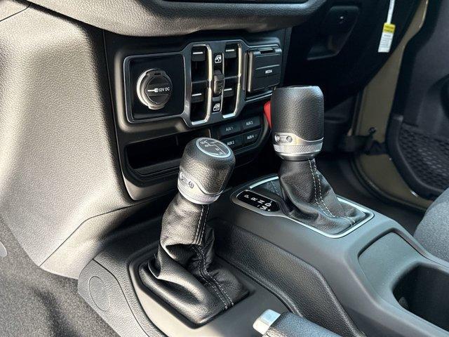 new 2025 Jeep Gladiator car, priced at $39,435