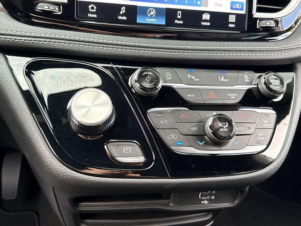 new 2026 Chrysler Pacifica car, priced at $42,579