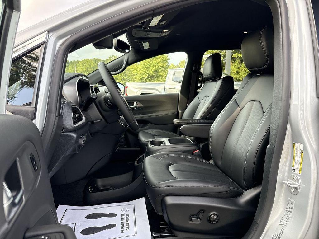 new 2026 Chrysler Pacifica car, priced at $42,579