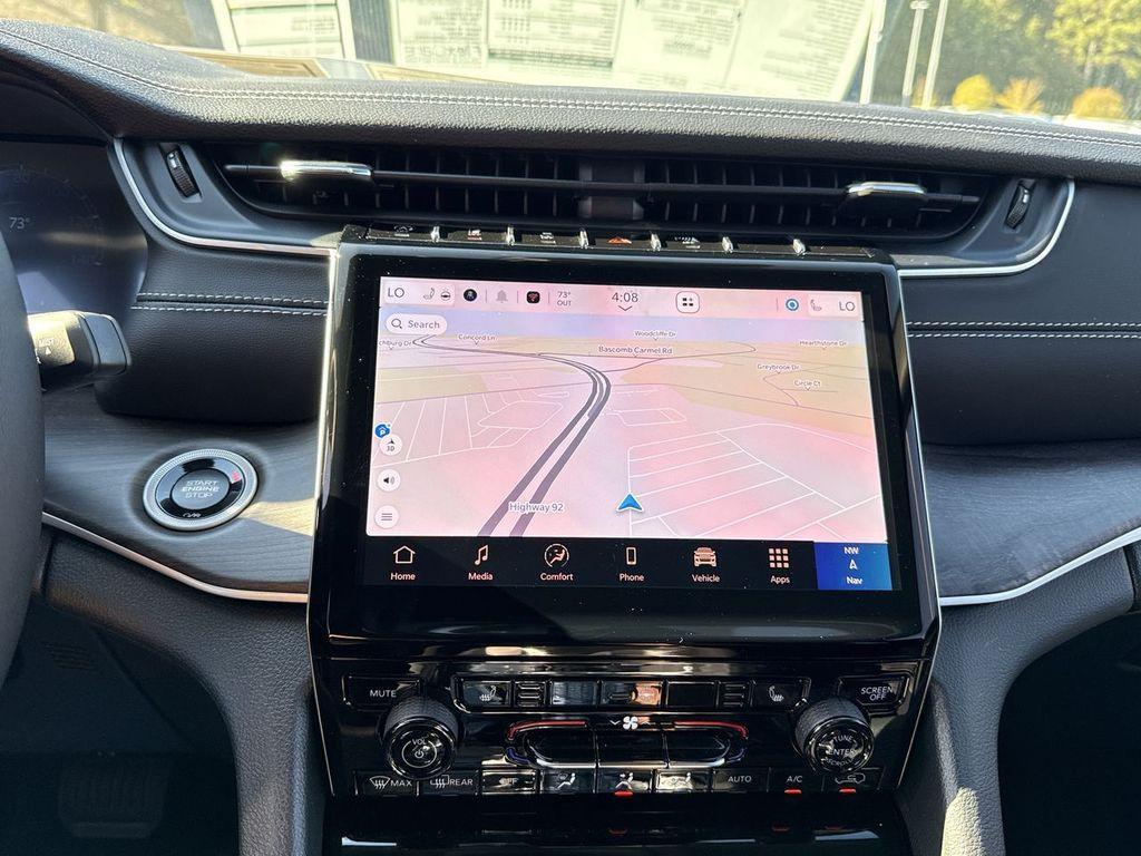 new 2025 Jeep Grand Cherokee L car, priced at $47,282