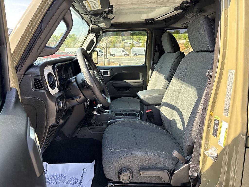 new 2025 Jeep Wrangler car, priced at $45,657