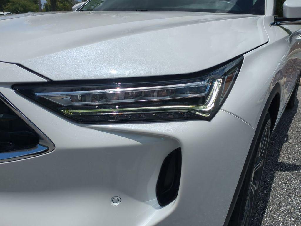 used 2022 Acura MDX car, priced at $38,628
