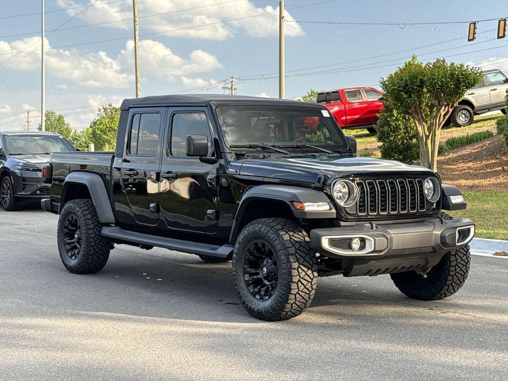 new 2025 Jeep Gladiator car, priced at $40,540
