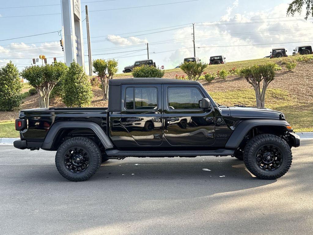 new 2025 Jeep Gladiator car, priced at $40,540