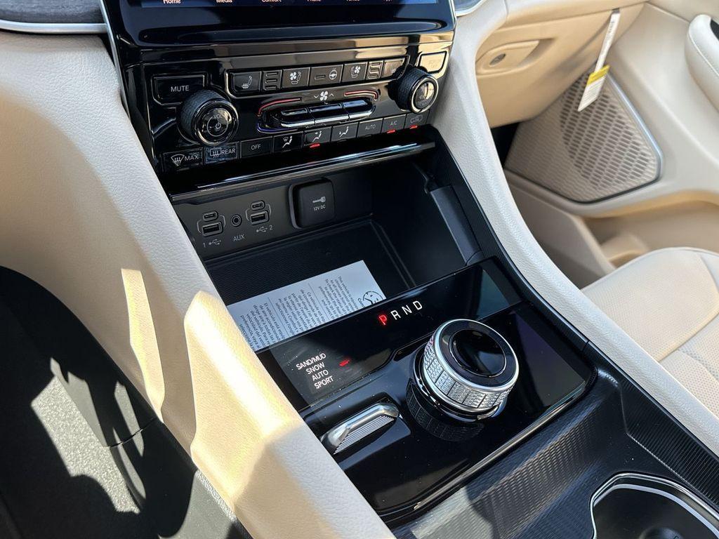 new 2025 Jeep Grand Cherokee L car, priced at $47,836