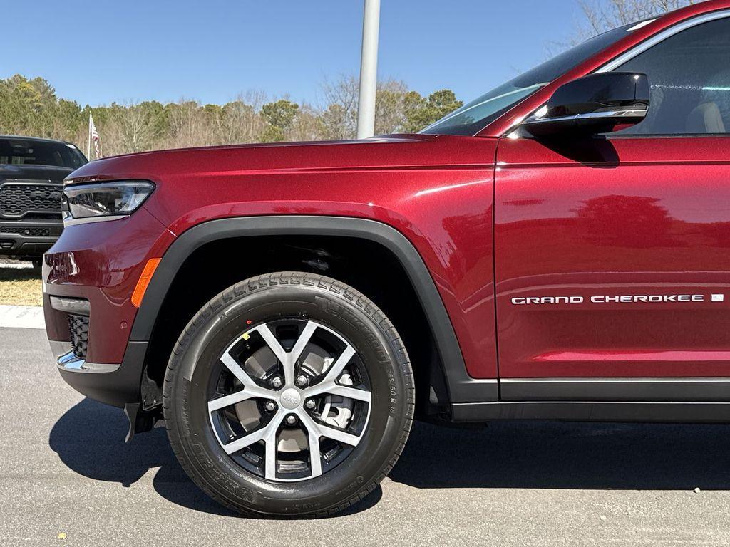 new 2025 Jeep Grand Cherokee L car, priced at $47,836